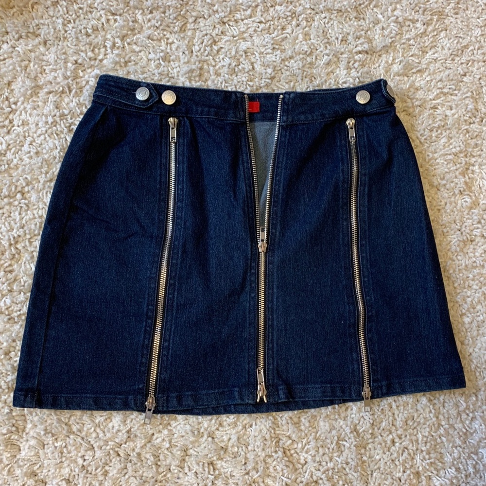 Signature 8 Denim Skirt with Zipper